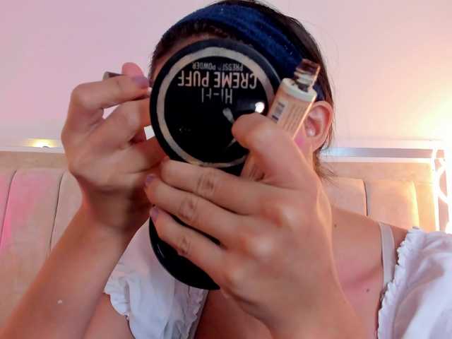 Misaki-Kai's BongaCams show and profile