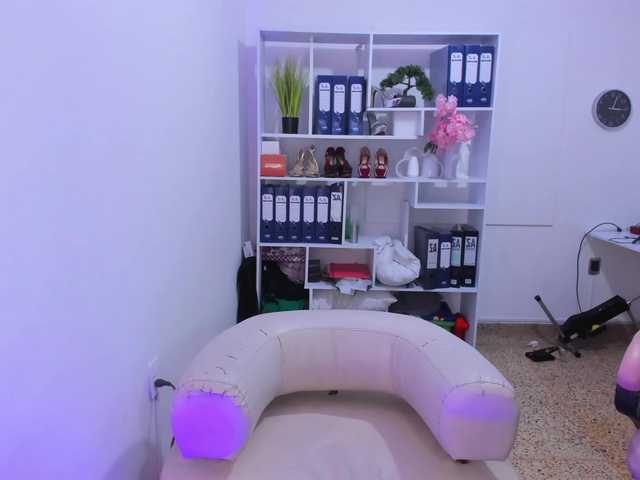 Misaki-Kai's BongaCams show and profile