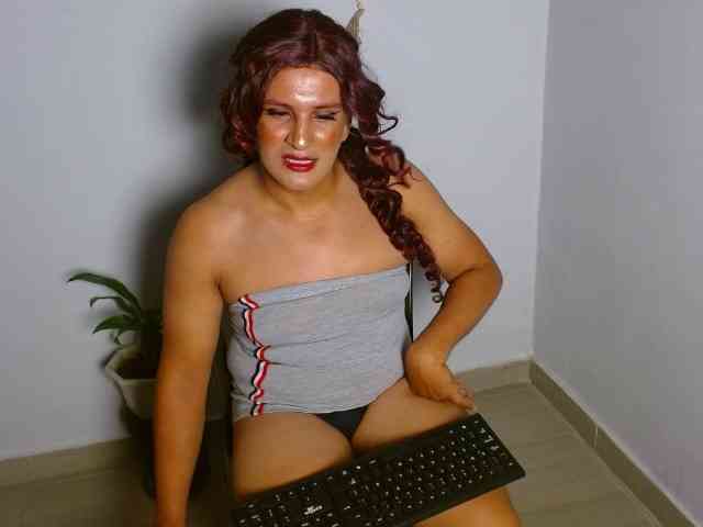 Zoe-latin Live Webcam on BongaCams