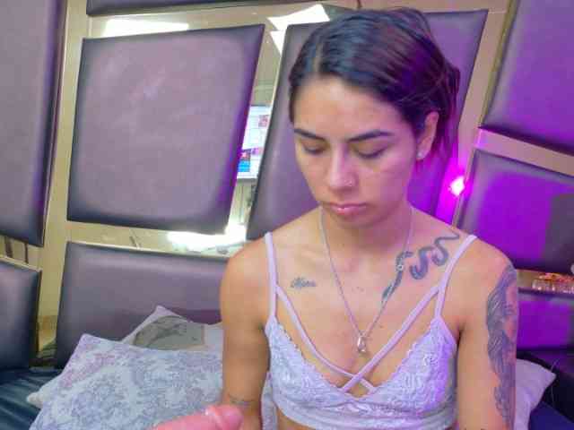 live sex chat room NicoleEsposito