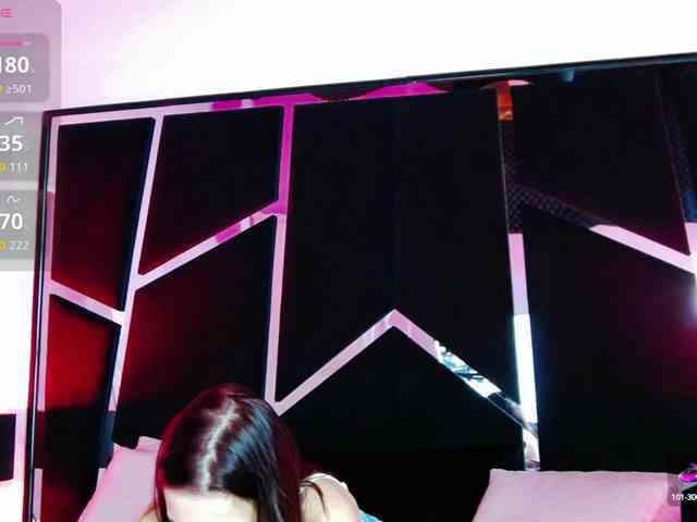 NicolleNixx