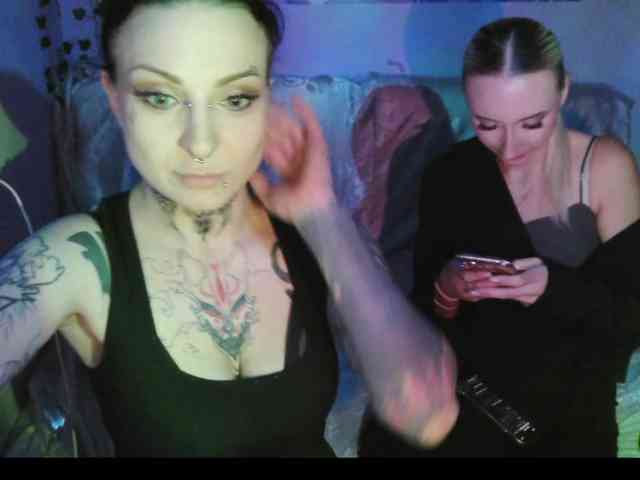 live amateur porn HornyMistresses