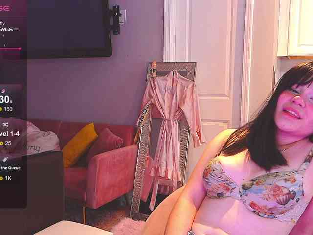 LunaMilav Live Webcam on BongaCams