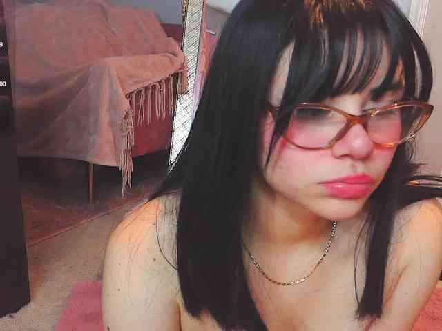 LunaMilav webcam