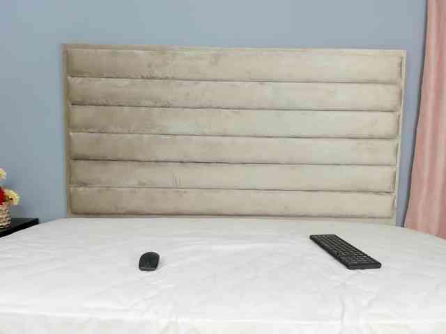 AgathaFiore webcam