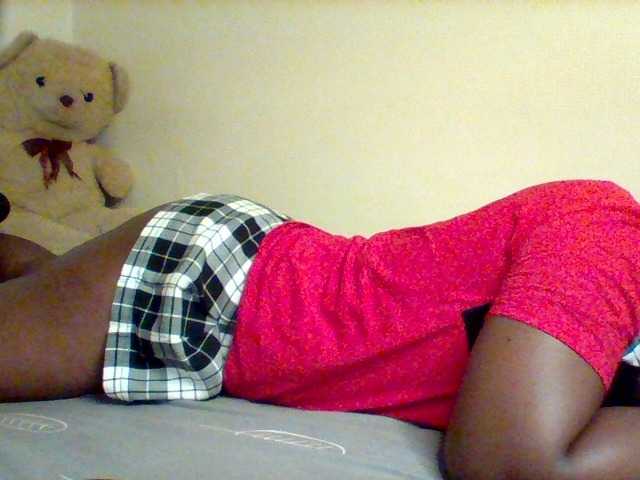 Sexxy-slim-honey webcam bongacams model stream image