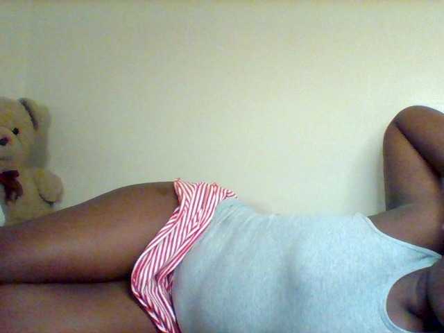 Sexxy-slim-honey webcam bongacams model stream image