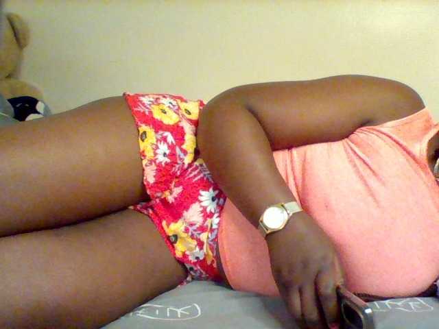 Sexxy-slim-honey webcam bongacams model stream image