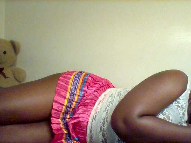 Sexxy-slim-honey webcam bongacams model stream image