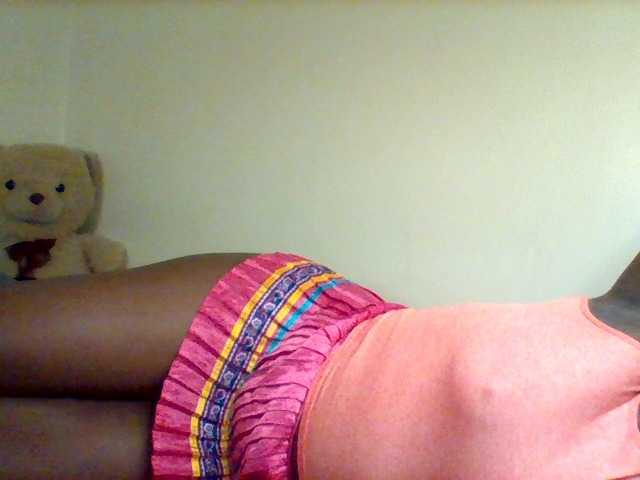 Sexxy-slim-honey webcam bongacams model stream image