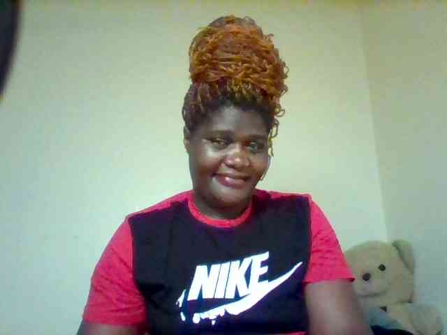 Sexxy-slim-honey webcam