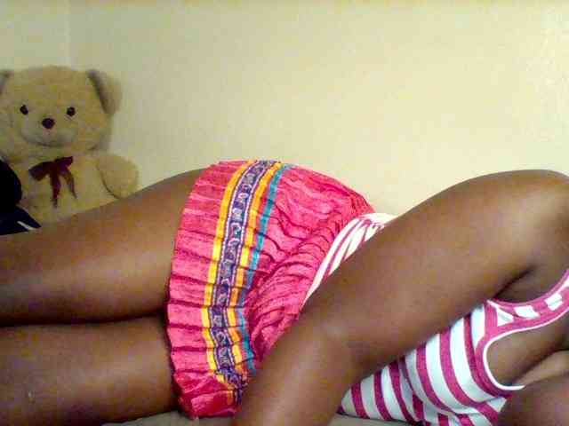 Sexxy-slim-honey webcam