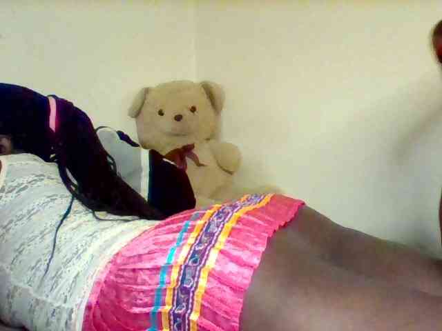 Sexxy-slim-honey webcam