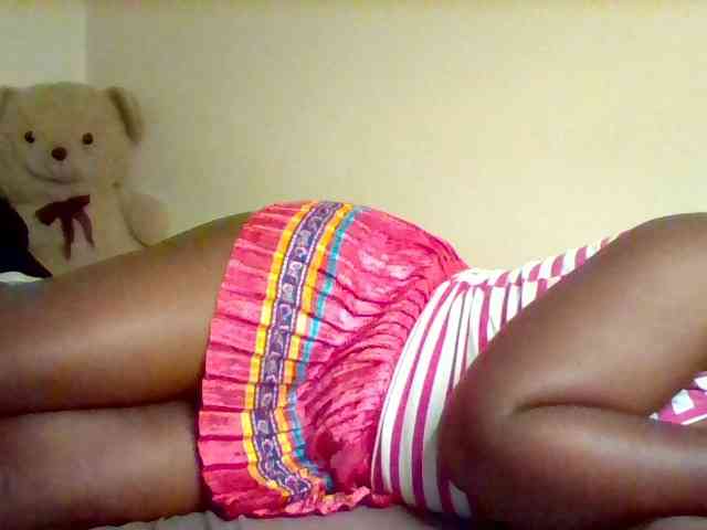 Sexxy-slim-honey webcam