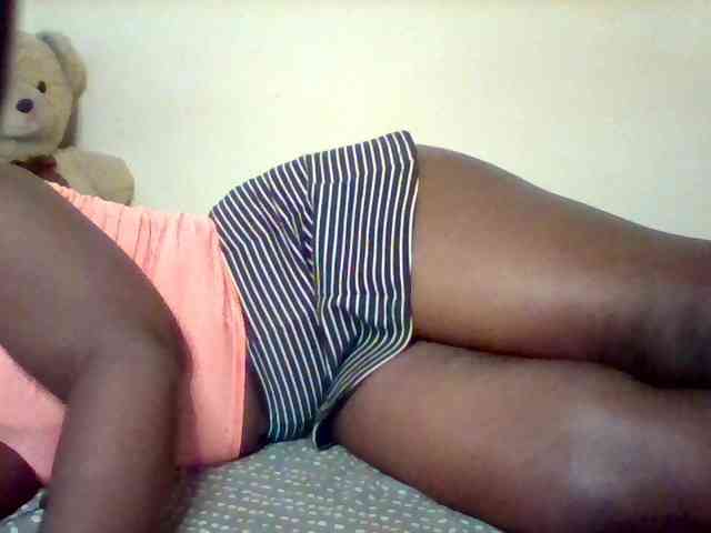 Sexxy-slim-honey webcam