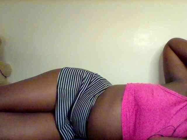 Sexxy-slim-honey webcam