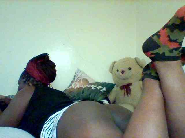 Sexxy-slim-honey webcam