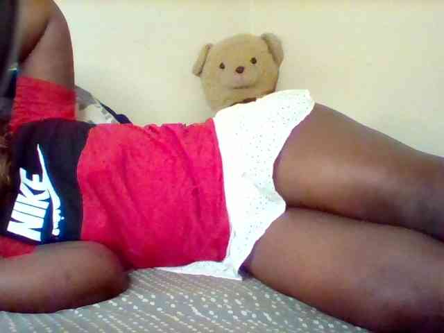 Sexxy-slim-honey webcam