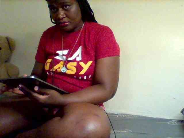 Sexxy-slim-honey webcam