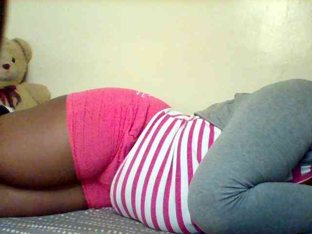 Sexxy-slim-honey webcam