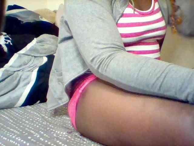 Sexxy-slim-honey webcam