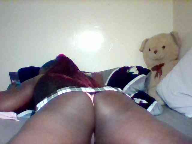 Sexxy-slim-honey webcam