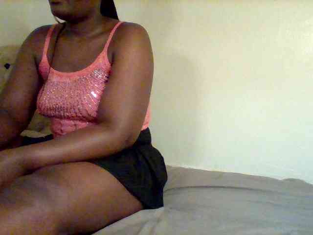 Sexxy-slim-honey webcam