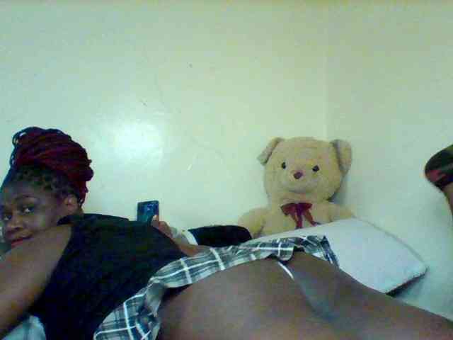 Sexxy-slim-honey webcam