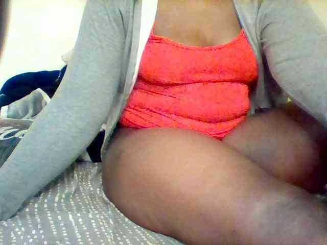 Sexxy-slim-honey webcam