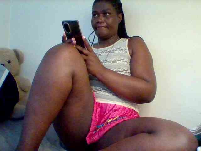 Sexxy-slim-honey webcam