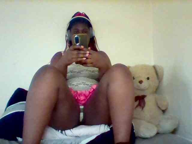 Sexxy-slim-honey webcam