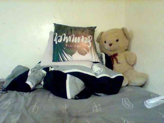 Sexxy-slim-honey webcam