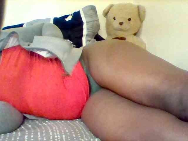 Sexxy-slim-honey webcam