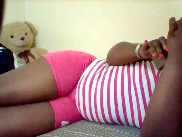 Sexxy-slim-honey webcam