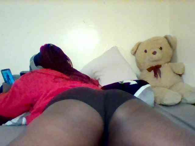 Sexxy-slim-honey webcam