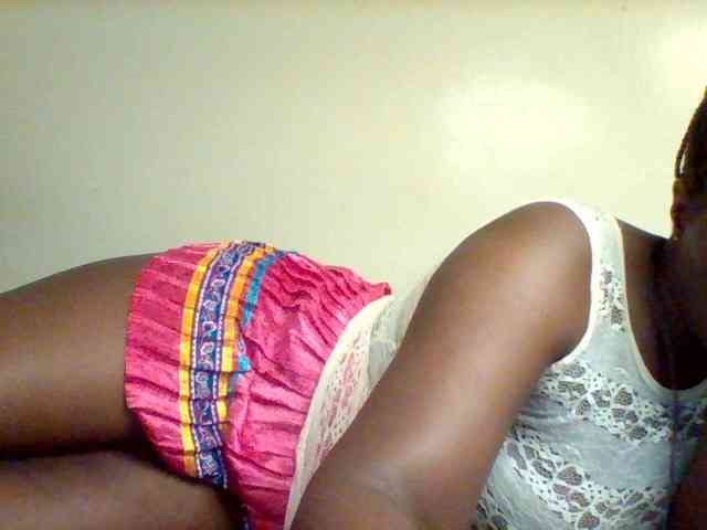 Sexxy-slim-honey webcam