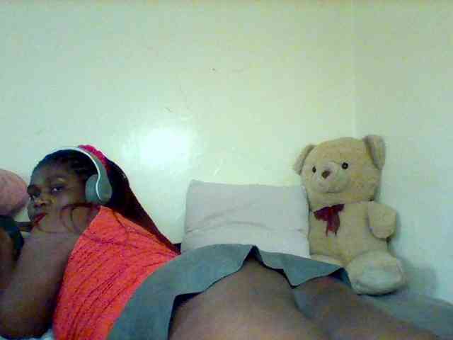 Sexxy-slim-honey webcam