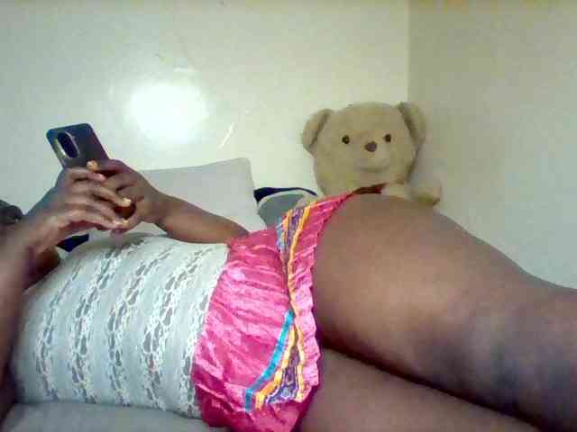 Sexxy-slim-honey Live Webcam on BongaCams