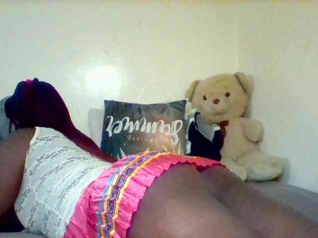 Sexxy-slim-honey webcam