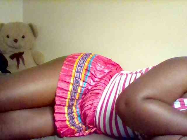 Sexxy-slim-honey webcam