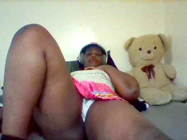 Sexxy-slim-honey Live Webcam on BongaCams