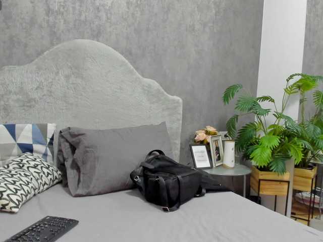 LisaCroft's BongaCams show and profile