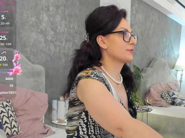 LisaCroft's BongaCams show and profile