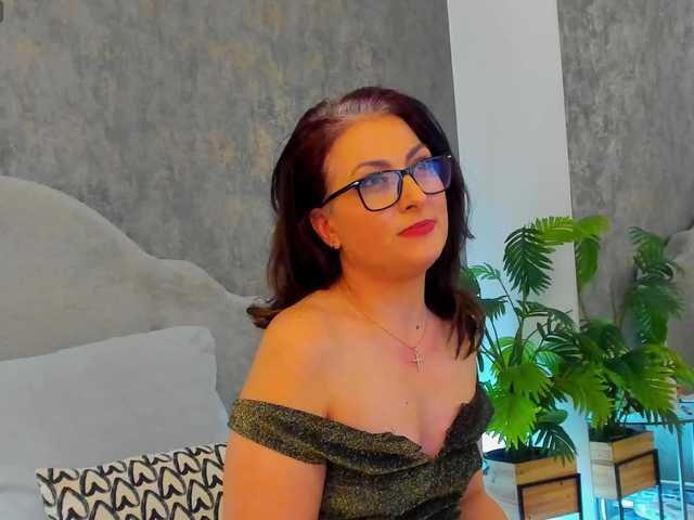 LisaCroft's BongaCams show and profile