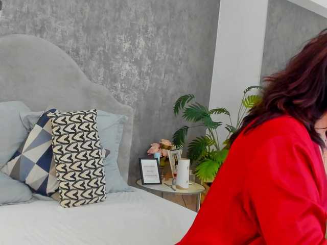 LisaCroft's BongaCams show and profile