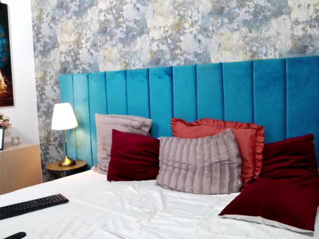 LisaCroft's BongaCams show and profile