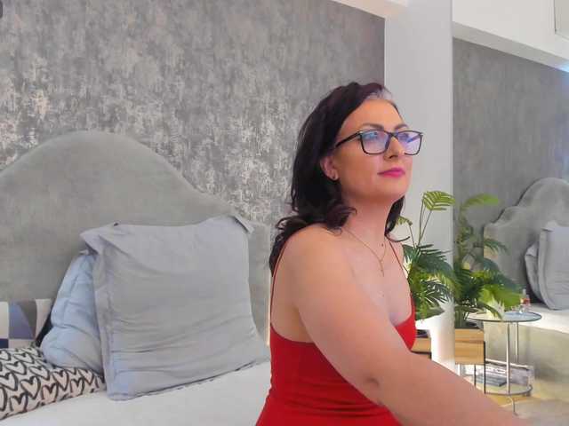 LisaCroft's BongaCams show and profile