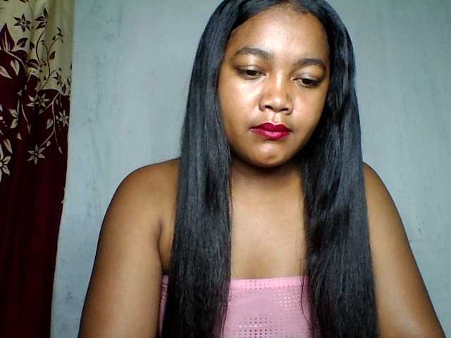 justine33's BongaCams show and profile