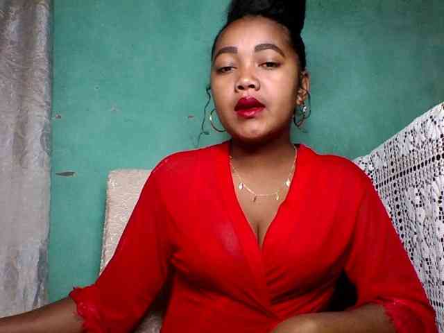 justine33 webcam