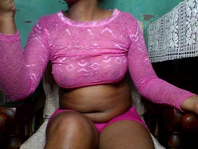 justine33 webcam